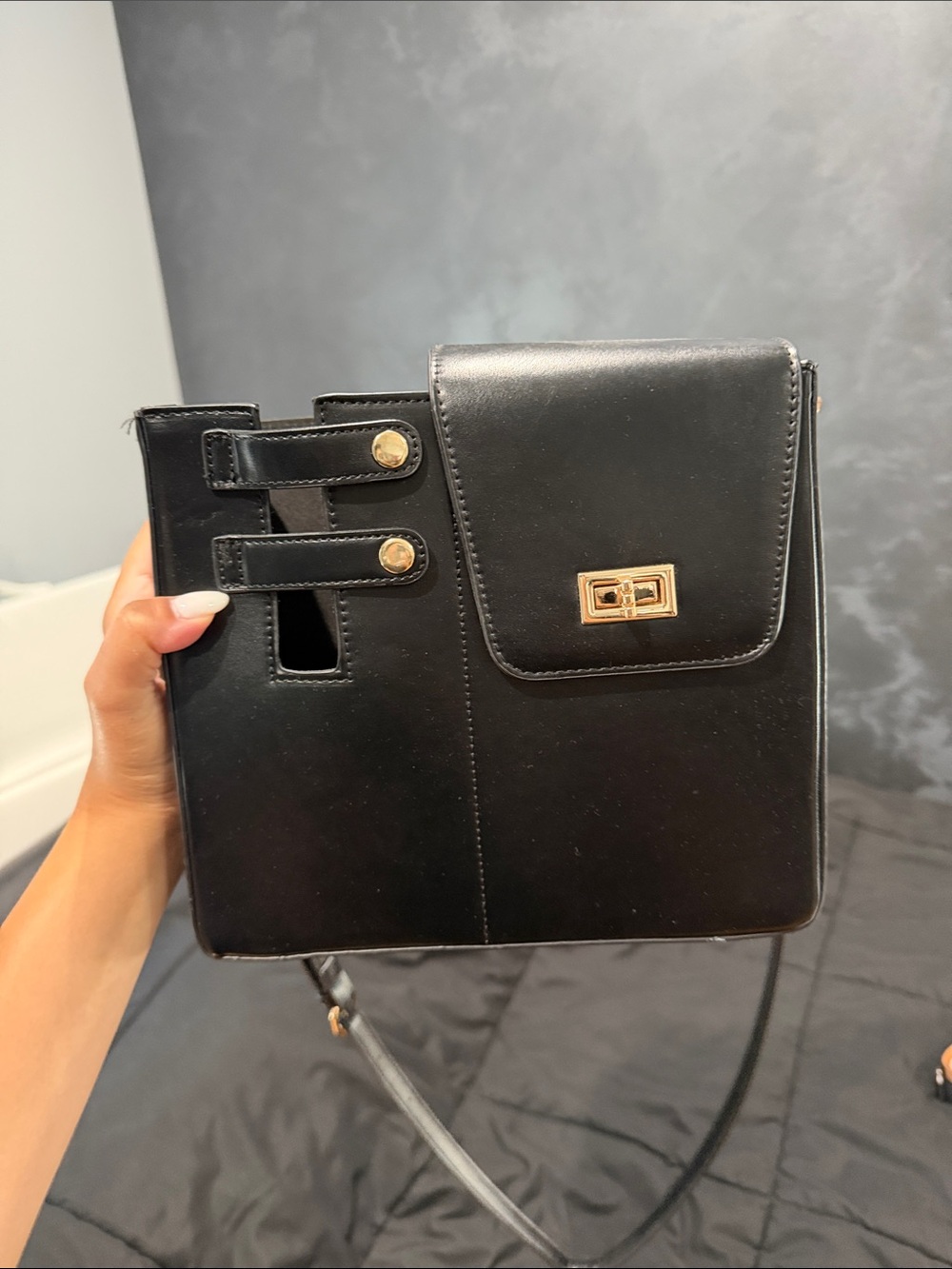Black Crossbody Shoulder Bag with bottle holder